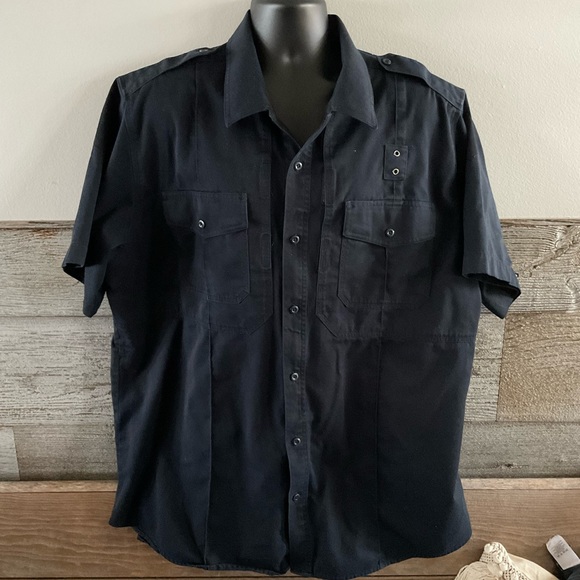 5.11 Tactical Series Shirt Short Sleeve black size 2XL vented (B1) - Picture 1 of 10